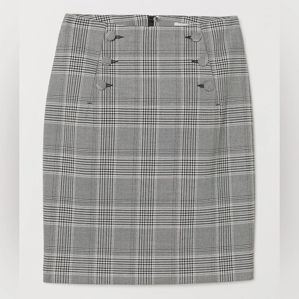 H&M Black and White Plaid Mini Skirt with Buttons Zip-Up SZ 8 - Picture 1 of 4